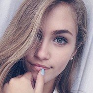 Mel Joy, 24 (YouTube明星)