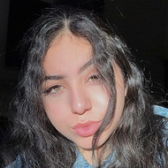 Melanie Riz, 23 (TikTok Star)