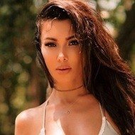Metisha Schaefer, 39 (Model)