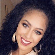 Mia Nikole, 41 (TikTok明星)