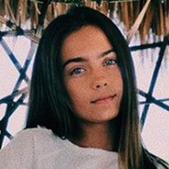 Mia Vazquez, 19 (博主)