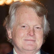 Michael Dobbs, 76 (Novelista)