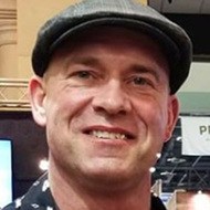 Michael Kaye, 57 (Estrella de YouTube)