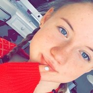 Michaela Jonsson, 20 (TikTok明星)