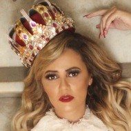 Michelle Melo, 43 (流行歌手)