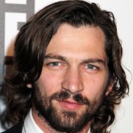 Michiel Huisman, 42 (Телеактер)