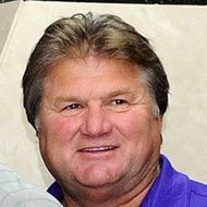 Mickey Matthews, 71 (足球教練)