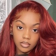 Mikaria Janae, 18 (Estrella de YouTube)