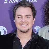 Mike Eli, 44 (Ca sĩ nhạc đồng quê)