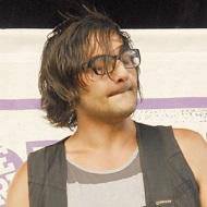 Mike Ferri, 36 (贝斯手)