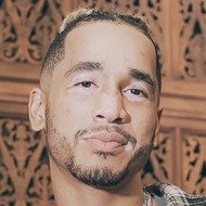 Mikey Foster, 38 (Поп-певец)