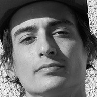 Mikey Whitehouse, 31 (滑板手)