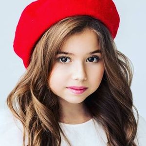 Milana Khametova, 13 (模特)