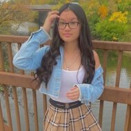 Mimi Bao, 20 (Dubsmash Star)
