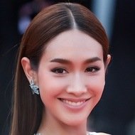 Min Pechaya, 34 (TV-actrice)