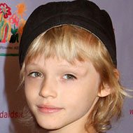 Mingus Lucien Reedus, 24 (Membro della famiglia)