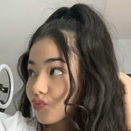 Mirella Sarai, 20 (Instagram Star)