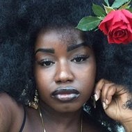 Misha Bryan, 33 (說唱歌手)