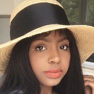 MissDarcei, 33 (YouTube Star)