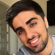 Mo Vlogs, 30 (YouTube Star)