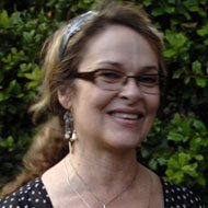Moira Harris, 69 (电影女演员)
