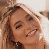 Molly Shiveley, 23 (TikTok Star)