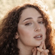 Mona Lisker, 27 (TikTok明星)