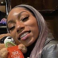 Moni Lola&Moni, 27 (YouTube Star)