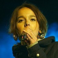 Monika Brodka, 38 (流行歌手)