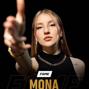 Monika Kociolek, 21 (模特)