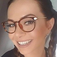 Monique de Dios, 40 (Instagram Star)