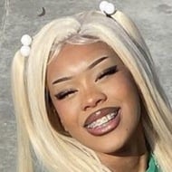 monsterrbrat, 19 (TikTok明星)