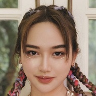 Ms Kuan, 26 (Instagram明星)