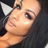 MsLolo, 27 (Instagram Star)