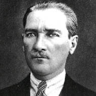 Mustafa Kemal Ataturk (1881 - 1938) (Politico)