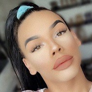 Nabile Laurens, 27 (Instagram Star)