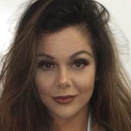 Nadia Sapphire, 34 (摔跤手)