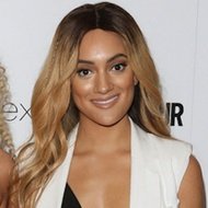 Nadine Samuels, 32 (R&B歌手)