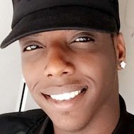 Naik Byusa, 27 (Instagram明星)