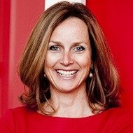 Naomi Simson, 61 (企业家)