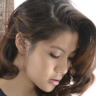 Narelle Kheng, 30 (贝斯手)