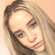 Nastassia Ponomarenko, 24 (YouTube明星)