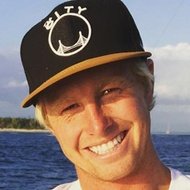 Nat Young, 77 (衝浪者)