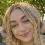 Natalie Joy, 20 (TikTok Star)