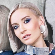 Natasha Davydova, 42 (Blogger)