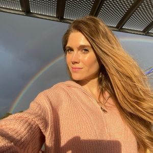 Natasha Esca, 37 (TV Actress)