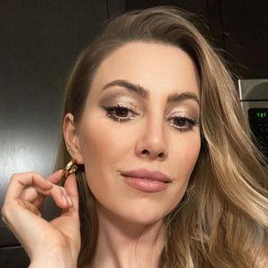 Natasha Hall, 33 (电影女演员)