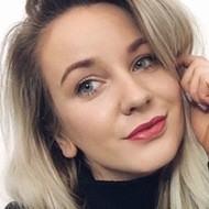 Natasha Mackay, 33 (YouTube Star)