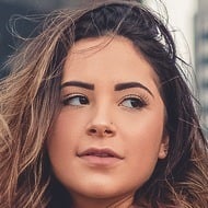 Nathalia Valente, 20 (TikTok Star)