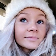 NatheaAnemyr, 21 (TikTok Star)